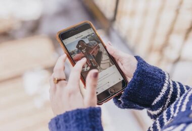 Instagram Reels, Instagram Reels Tik Tok, Smartphone, Systemwandel bei Instagram, toxische Wirkung von Instagram, Instagram Video, Instagram Take a Break, Instagram Originalinhalte