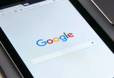 Google, Google Ads, Three Strikes Policy, Google Suchmaschine, Suchmaschinenmarketing, Project Vivian, Aktiensplit bei Alphabet