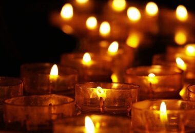 Teelichter, Kerzen, Gedenkfeier, Andacht, Anschlag in Würzburg