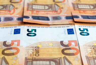 Geld, Geldscheine, Euro, Euroscheine, 50 Euro, 50-Euro-Schein, beste Dividenden-Rendite Europas