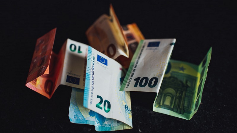 Euro, Euroscheine, Geld, Geldscheine, beste Dividenden-Zahler der Welt, beste Dividendenzahler der Welt