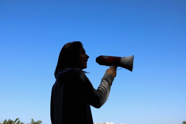 Megaphone, Lärm