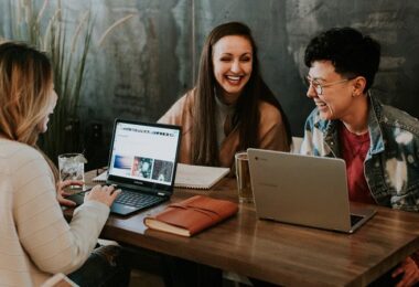 Gespräch, Unterhaltung, Office Chat, Office Talk, Tipps für Small Talk im Büro