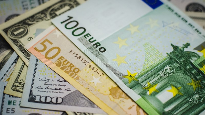 Euro, Euroscheine, Geld, Geldscheine, Banknoten, beste MSCI World ETFs der Welt, bester MSCI World ETF