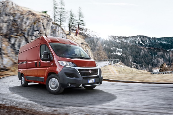 Fiat Ducato, Campervan, reisen, Italien, Autofahren, Berge