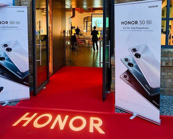 Honor, Smartphones