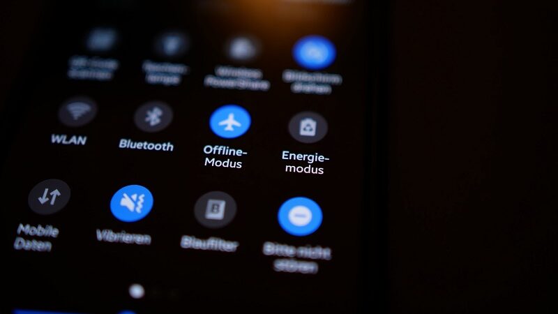 Offline, Offline-Modus, Flugzeug-Modus, Smartphone, Signal Offline-Messenger