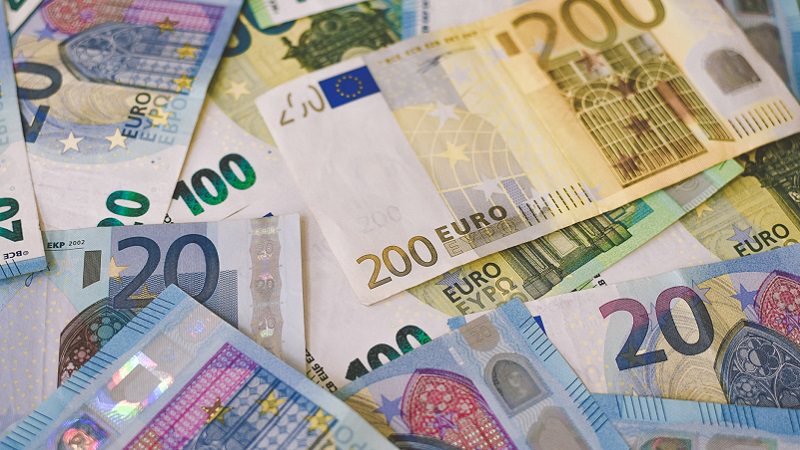 Euro, Geld, Geldscheine, Bargeld, Geldnoten, Euronoten, Euro Stoxx 600 ETF, Stoxx Europe 600 ETF, bester Euro Stoxx 600 ETF