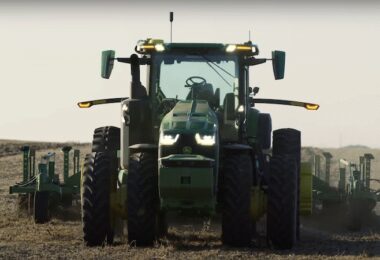 Cybertraktor, autonomer Traktor, John Deere, Landwirtschaft