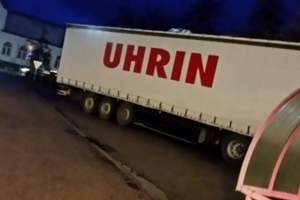 Uhrin Spedition. LKW