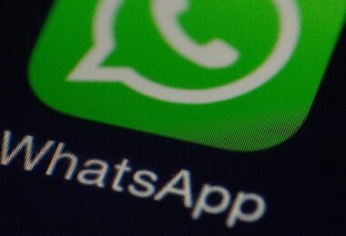 WhatsApp,, WhatsApp-Logo, WhatsApp Dark Mode, Gründe von WhatsApp, Brian Acton, Jan Koum