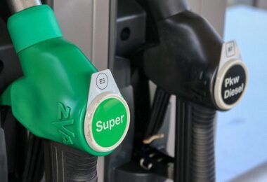 Tankstelle, Super-Benzin, Diesel, Zapfhahn