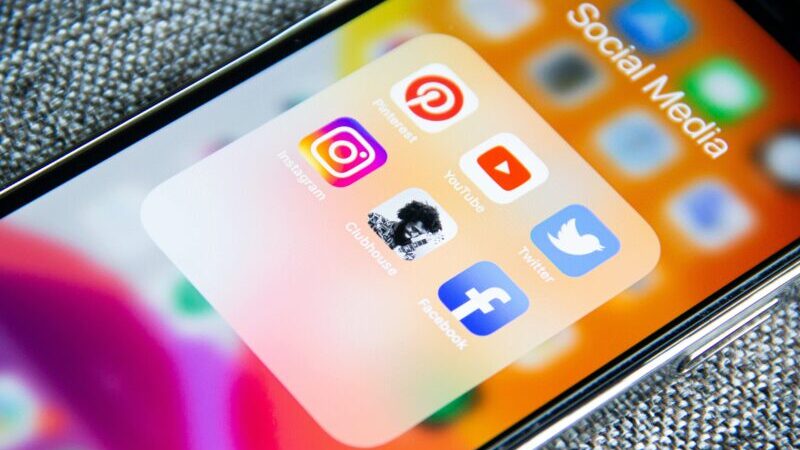 Social Media, YouTube, Twitter, Instagram, Apps