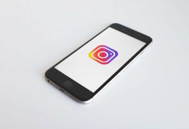 Urteil, Instagram, Fake-Account