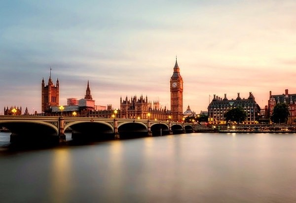 schlafen, Big Ben, Tower Bridge, London, Themse, iPhone kaufen