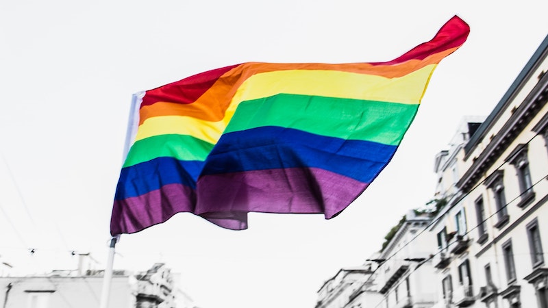 Amazon, LGBTQ, Zensur, VAE, Arabische Emirate, Regenbogen-Flagge