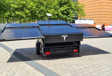 Tesla, Solar-Anhänger, Starlink, Tesla-Anhänger, IdeenExpo