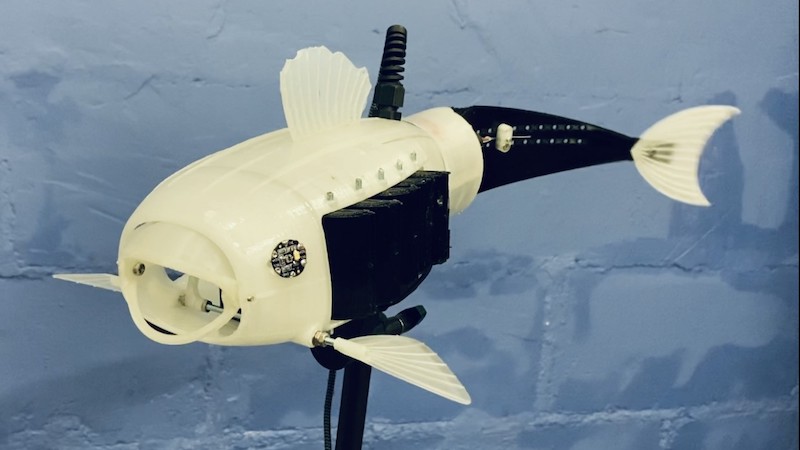 This robotic fish is supposed to rid the oceans of microplastics