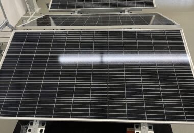 falber Solaranlage, klappbare Solaranlage, Kopp, Solarenergie, Photovoltaik