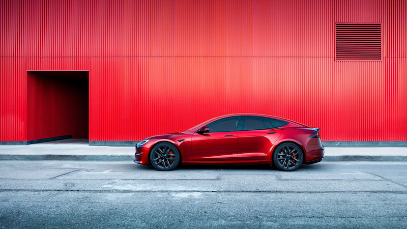 Tesla must stop advertising because of data protection