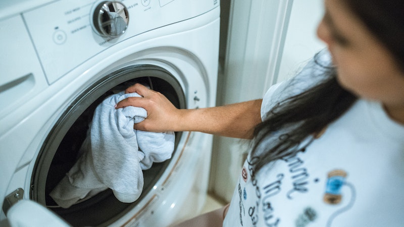 Wäsche waschen, Waschmaschine füllen, Waschtrockner, Homeoffice Regeln