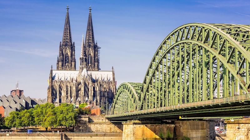 That’s how much money you need to live in Cologne