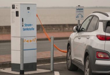 E-Auto, Elektroauto, Elektromobilität, Ladestationen für Elektroautos, Ladestation in der Nähe