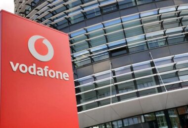 Preiserhöhung Vodafone, Kosten, Vertrag, Verbraucherschutz, Geld, Telekommunikation, Rechtsstreit, Gericht, Gesetz