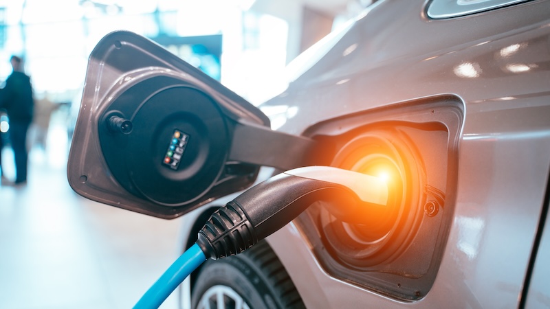 E-Auto vs. Verbrenner, Elektromobilität, E-Autos, Elektroautos, Auto, Fahrzeug, Benzin, Diesel