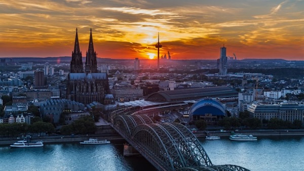 deutschen Städte Mieten, Wohnen, Lebenshaltungskosten, Mietindex, Geld, Einkommen, Lohn, Zahlung, Preis, teuer, Wohnung, Haus