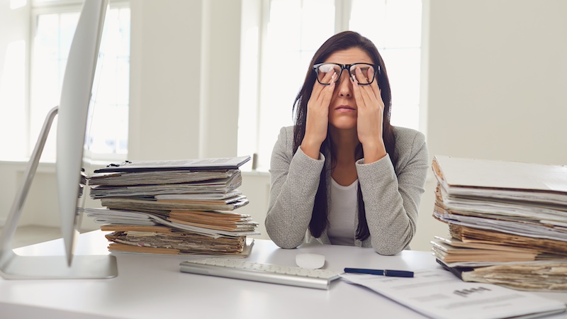 Boreout Büro, Schreibtisch, Büro, Burnout, Arbeit