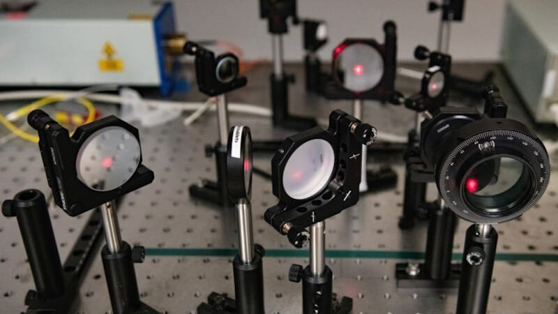 Plastik Laserstrahlen, Laser-Zersetzung von Plastik