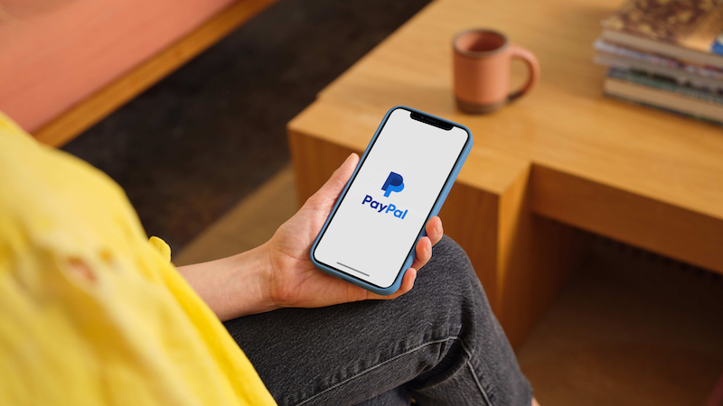 PayPal Daten, Bezahlmethode, Onlinehandel, Geld, Smartphone, bezahlen, einkaufen, Geld