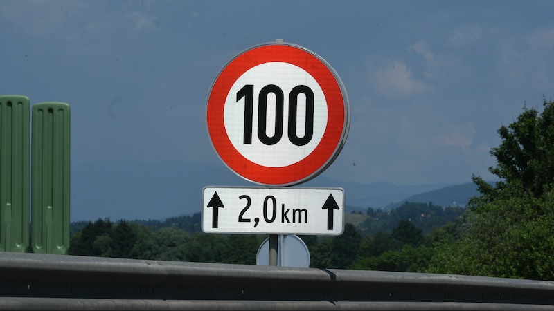 Tempolimit 100 E-Autos CO2