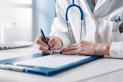 besten privaten Krankenvollversicherungen, Gesundheit, Geld, Pflegeversicherung, Krankheit, Krankenhaus, Versorgung, Deutschland