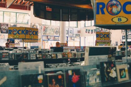wertvollsten CDs, Tonträger, Schallplatten, Scheiben, DVD, Kasette, Retro, Sammler, Händler, Sammlerwert, Bob Dylan, Elvis Presley, Pet Shop Boys, Coil