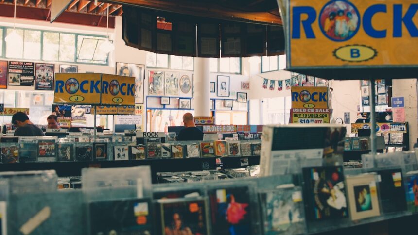 wertvollsten CDs, Tonträger, Schallplatten, Scheiben, DVD, Kasette, Retro, Sammler, Händler, Sammlerwert, Bob Dylan, Elvis Presley, Pet Shop Boys, Coil