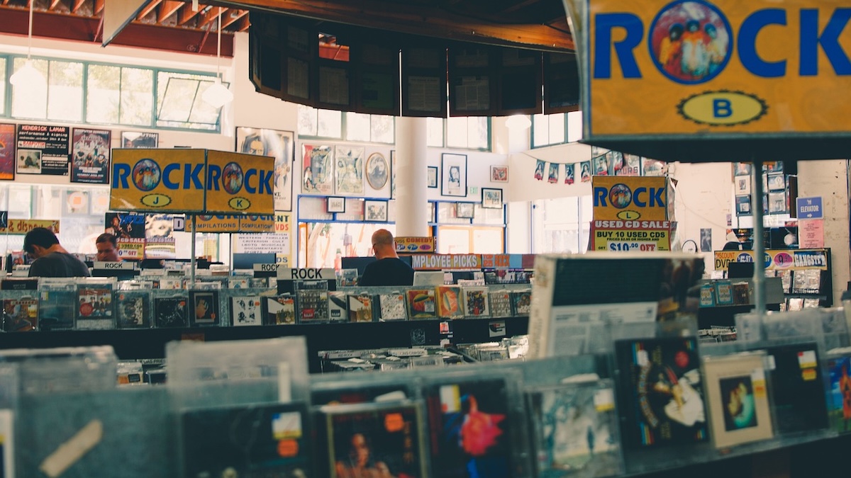 wertvollsten CDs, Tonträger, Schallplatten, Scheiben, DVD, Kasette, Retro, Sammler, Händler, Sammlerwert, Bob Dylan, Elvis Presley, Pet Shop Boys, Coil