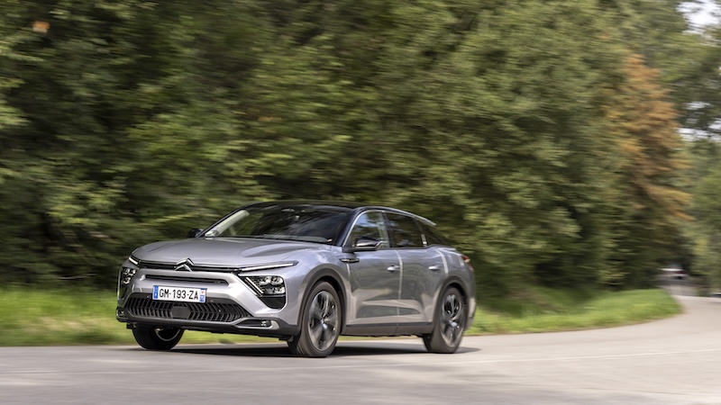 günstigsten Autos Mittelklasse, ADAC, Test, Ranking, Gesamtkosten, Wertverlust, Material, Verbrauch, Leistung, Ölwechsel