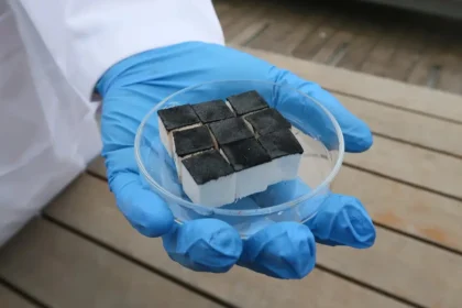 Solar-Schwamm, Wasser, Solar