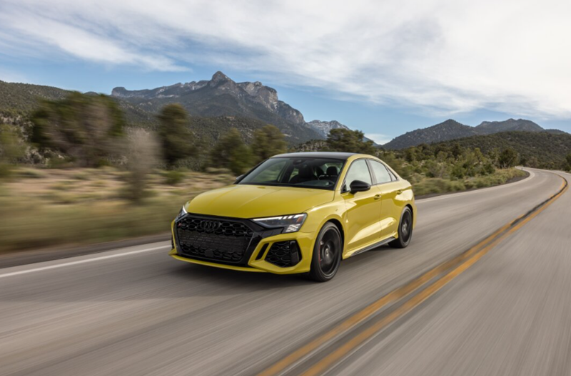 Ein Audi RS 3.