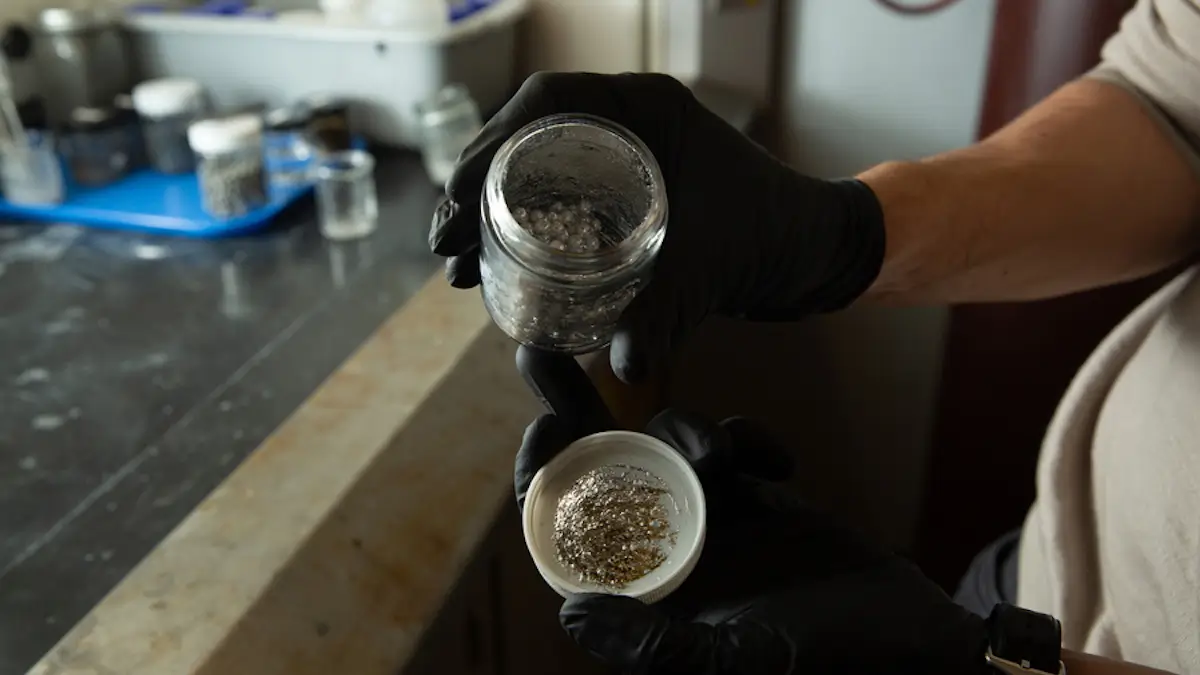 Wasserstoff aus Aluminium Meerwasser Getränkedosen