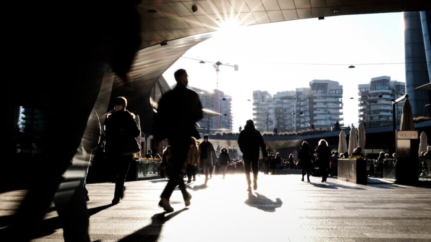 KI-Karte Stimmung Menschen Stadt