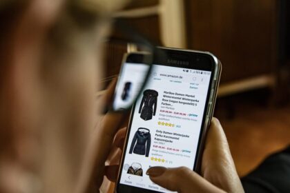 Online Shop Handy Smartphone Shopping