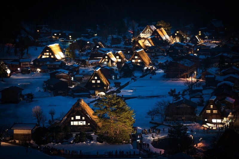 Shirakawa-go in Japan landet auf Platz neun. Bildquelle: Jordy Meow/Pixabay
