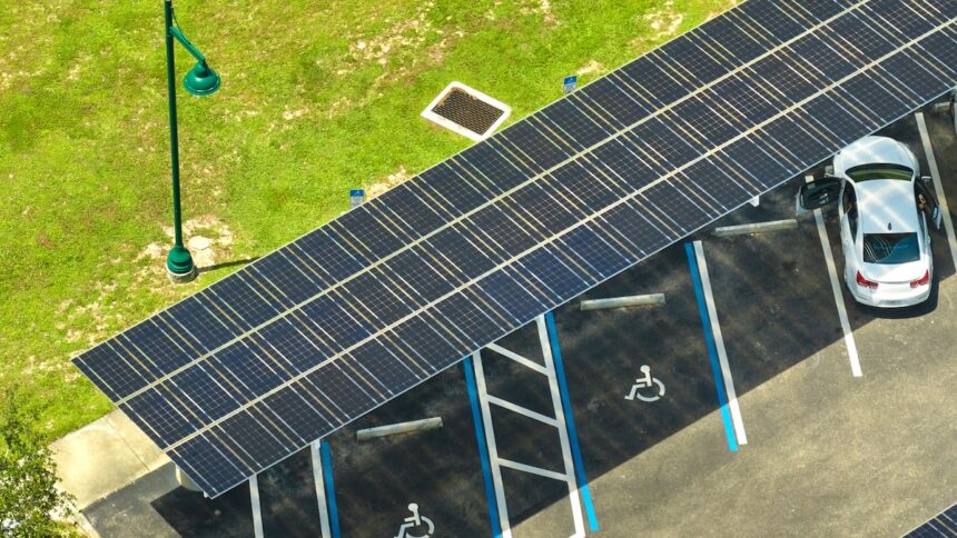 Solar-Parkplatz, Solarenergie, Koblenz, Rheinland-Pfalz, Solarpflicht, Strom, erneuerbare Energie, Umwelt, Klima, Deutschland