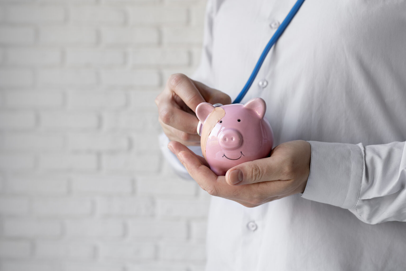 Arzt Sparschwein Krankenkassen Versicherung