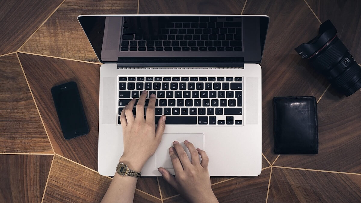 Voice input Mac MacBook Apple dictation function