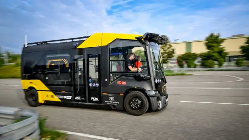 Autonome Kleinbusse ÖPNV Busse