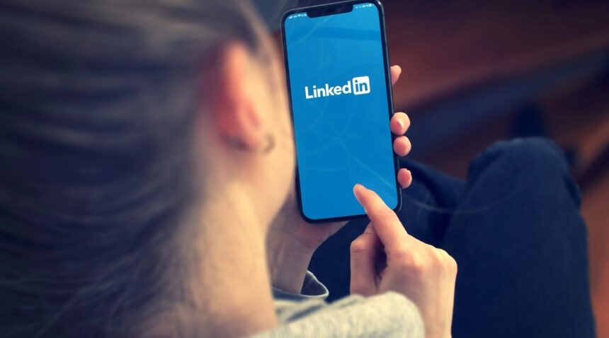 LinkedIn KI Inhalte Artikel Künstliche Intelligenz alles gleich Filter Beiträge
